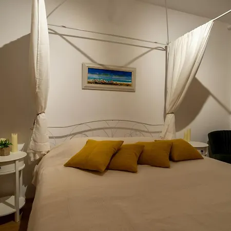 Cotty, Complex Carpe Diem Apartment