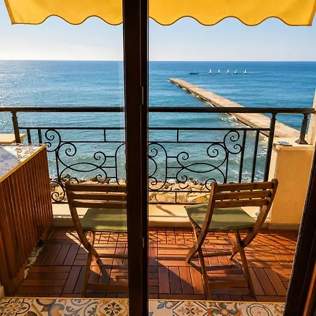 Cotty , Complex Carpe Diem Balchik, Free Parking & Swimming Pool Daire